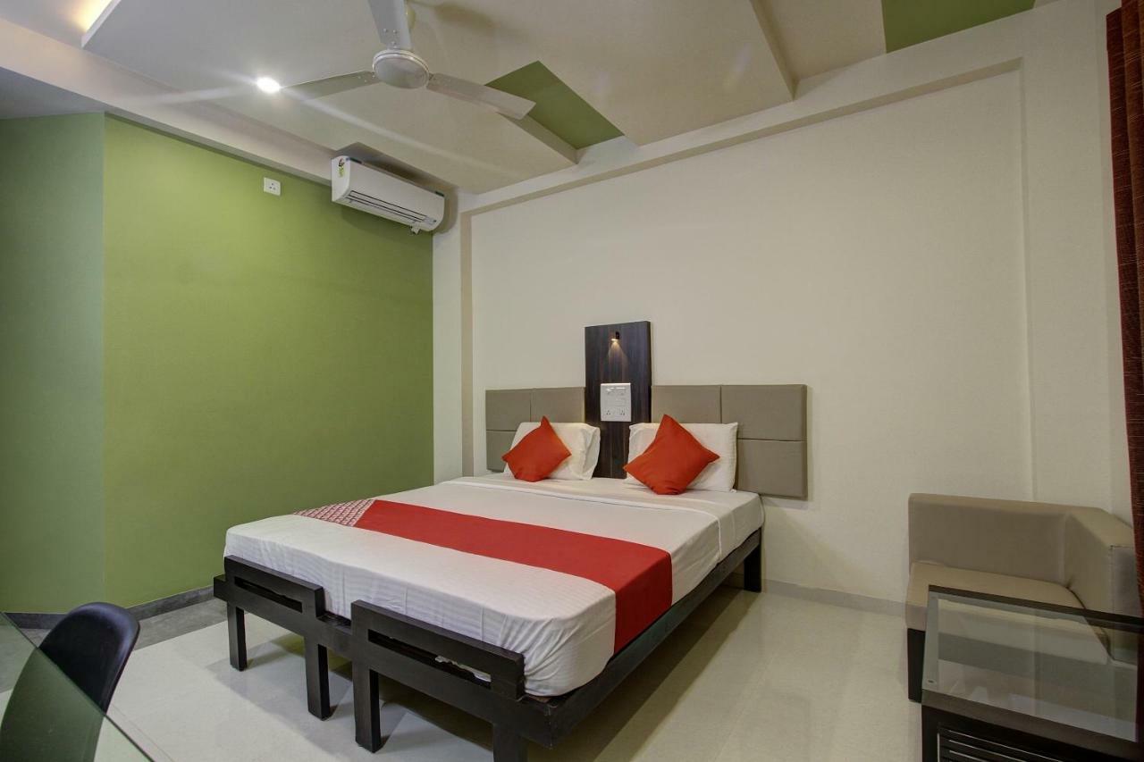 Oyo 39568 Alekha Gateway Hotel Sirsi Exterior photo