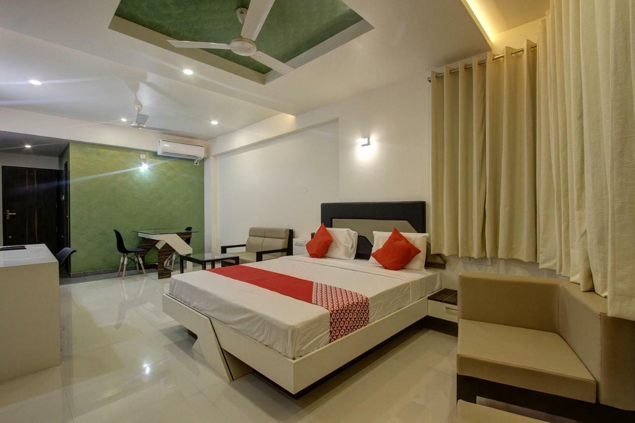 Oyo 39568 Alekha Gateway Hotel Sirsi Exterior photo