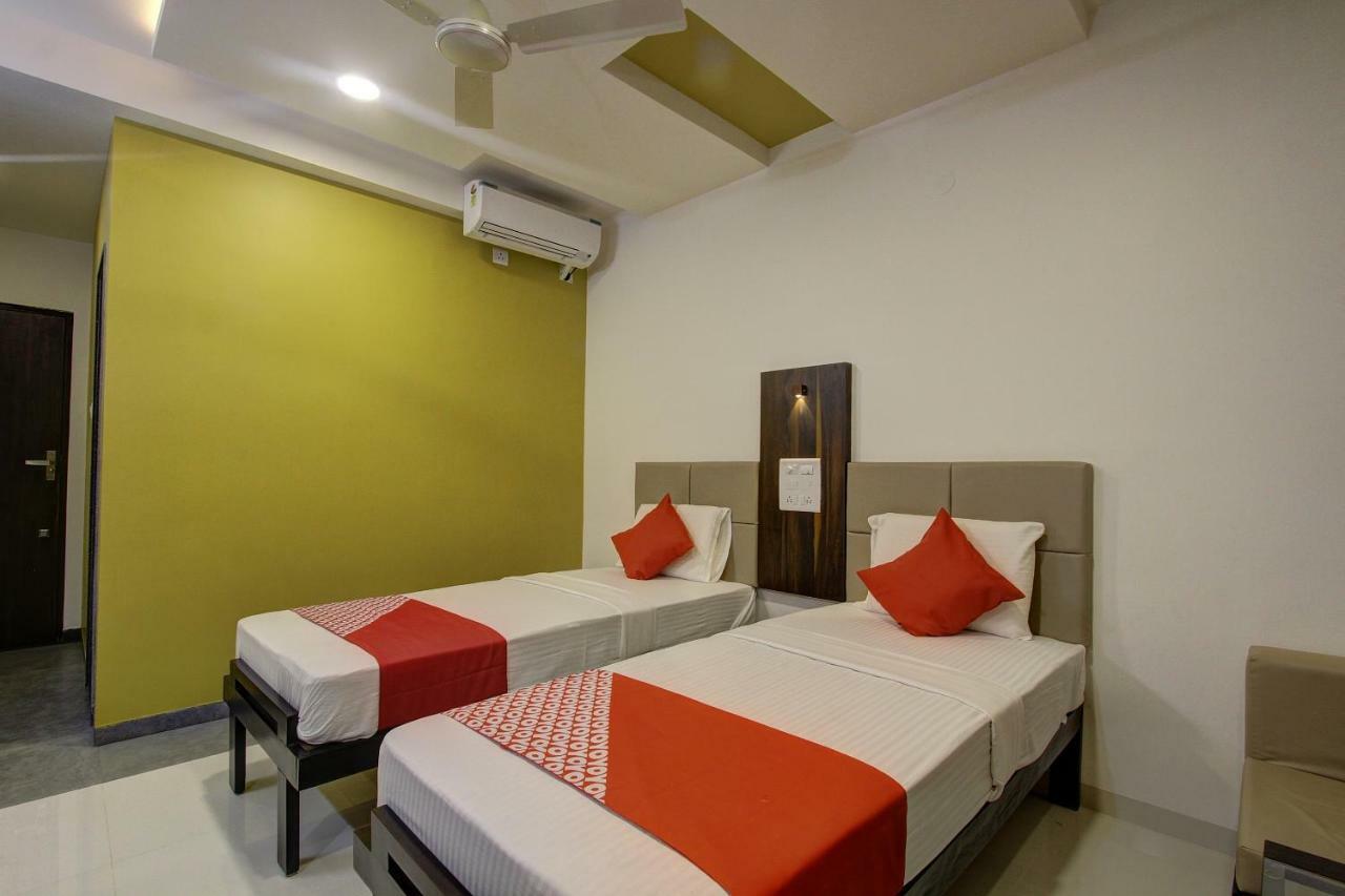 Oyo 39568 Alekha Gateway Hotel Sirsi Exterior photo