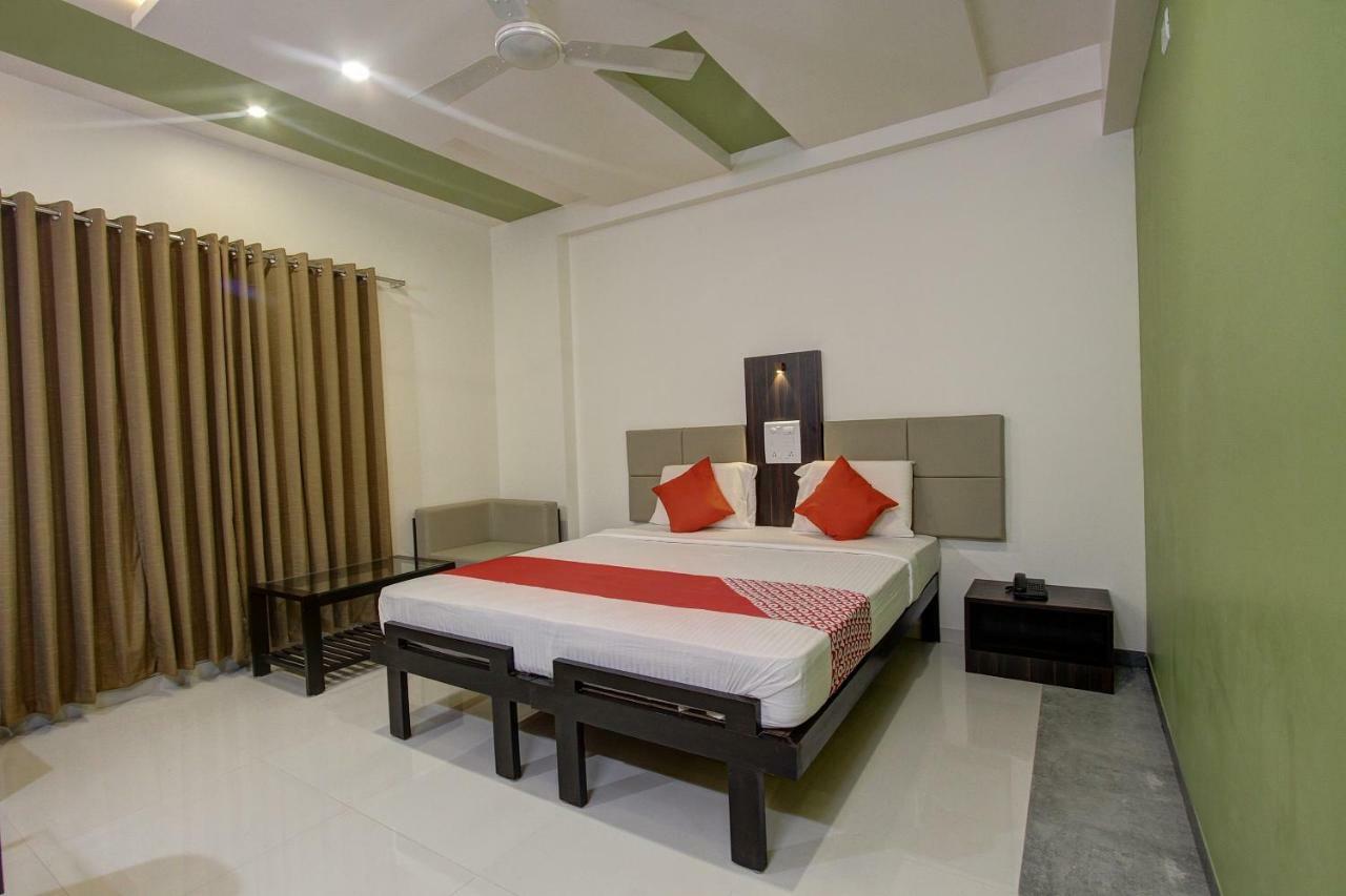 Oyo 39568 Alekha Gateway Hotel Sirsi Exterior photo