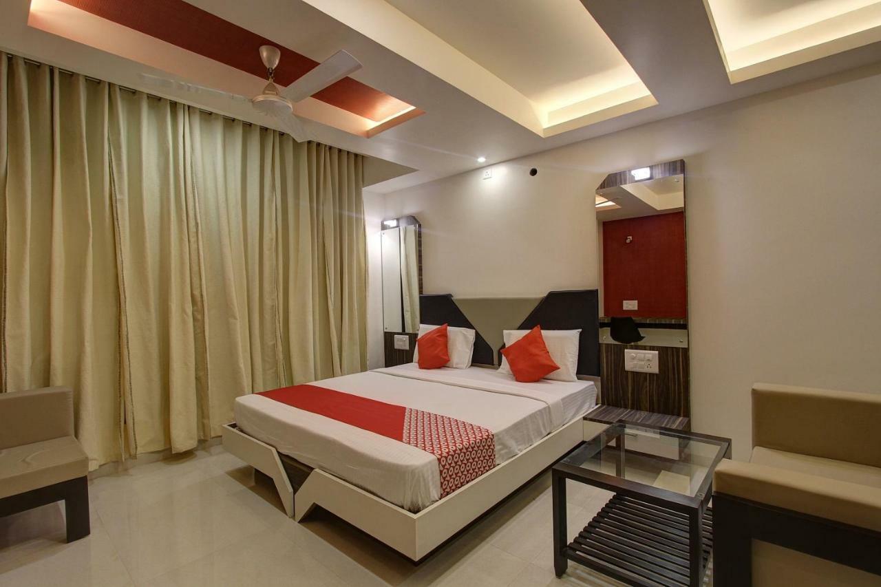 Oyo 39568 Alekha Gateway Hotel Sirsi Exterior photo