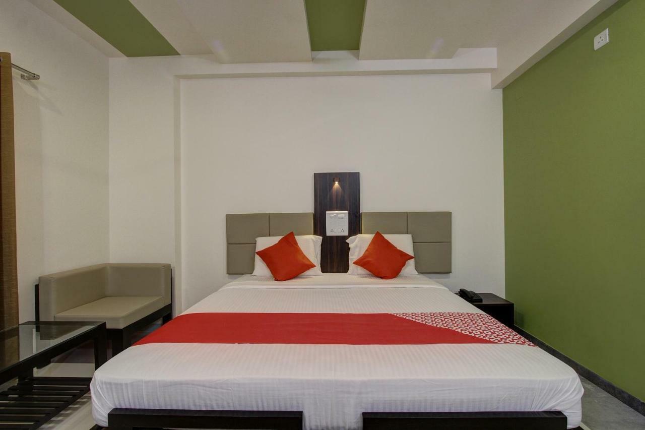 Oyo 39568 Alekha Gateway Hotel Sirsi Exterior photo