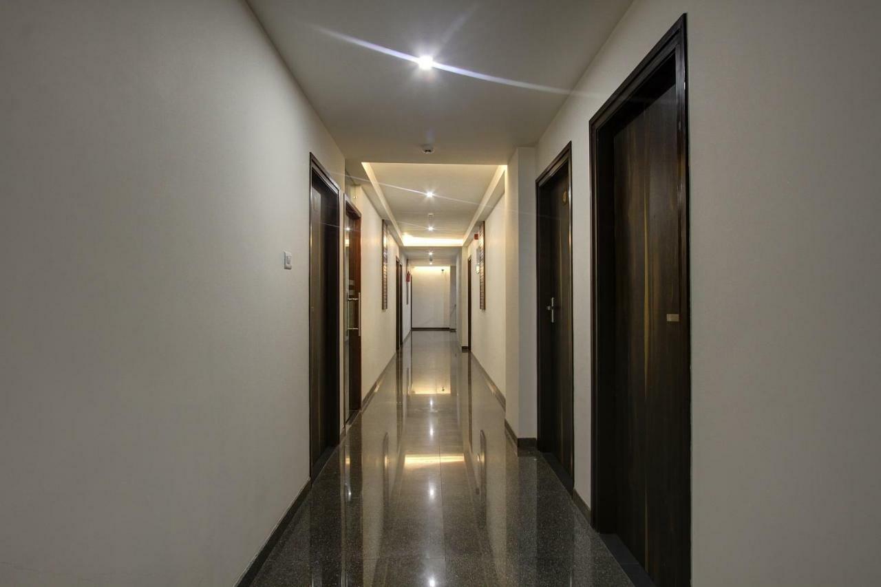 Oyo 39568 Alekha Gateway Hotel Sirsi Exterior photo